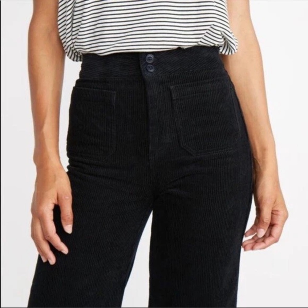 Marine Layer Black High-Rise Wide Leg Cropped Pants - Picture 4 of 16